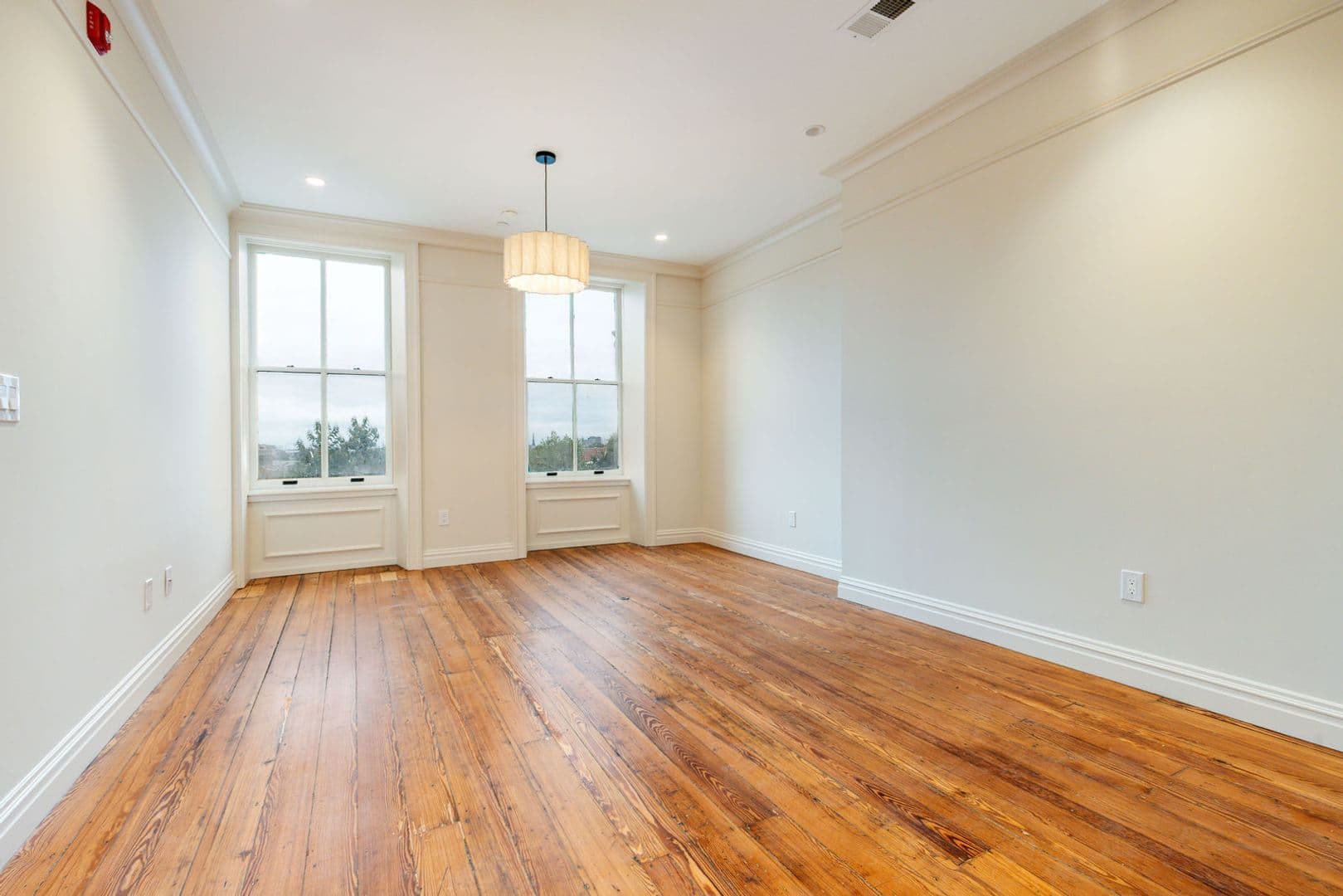 Philadelphia Apartment: 814 North Broad Street
