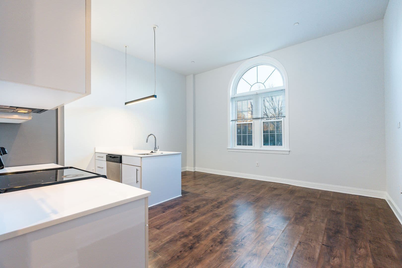 Penn Wynne Apartment: 18 E Lancaster Ave