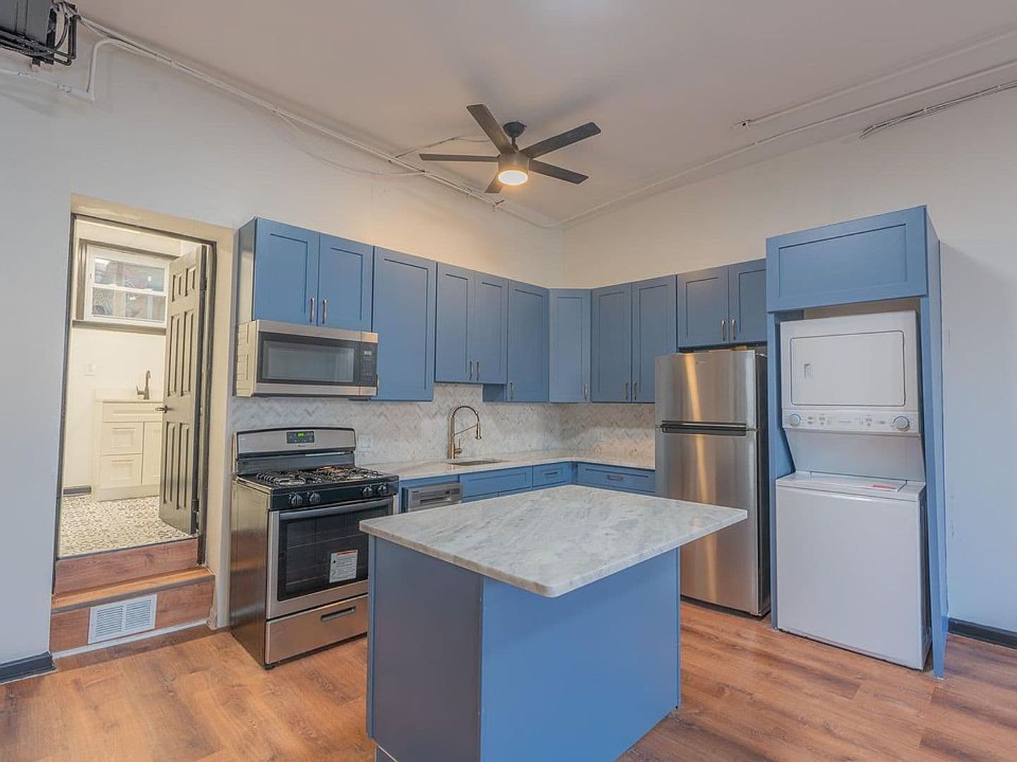 Philadelphia Apartment: 814 North Broad Street