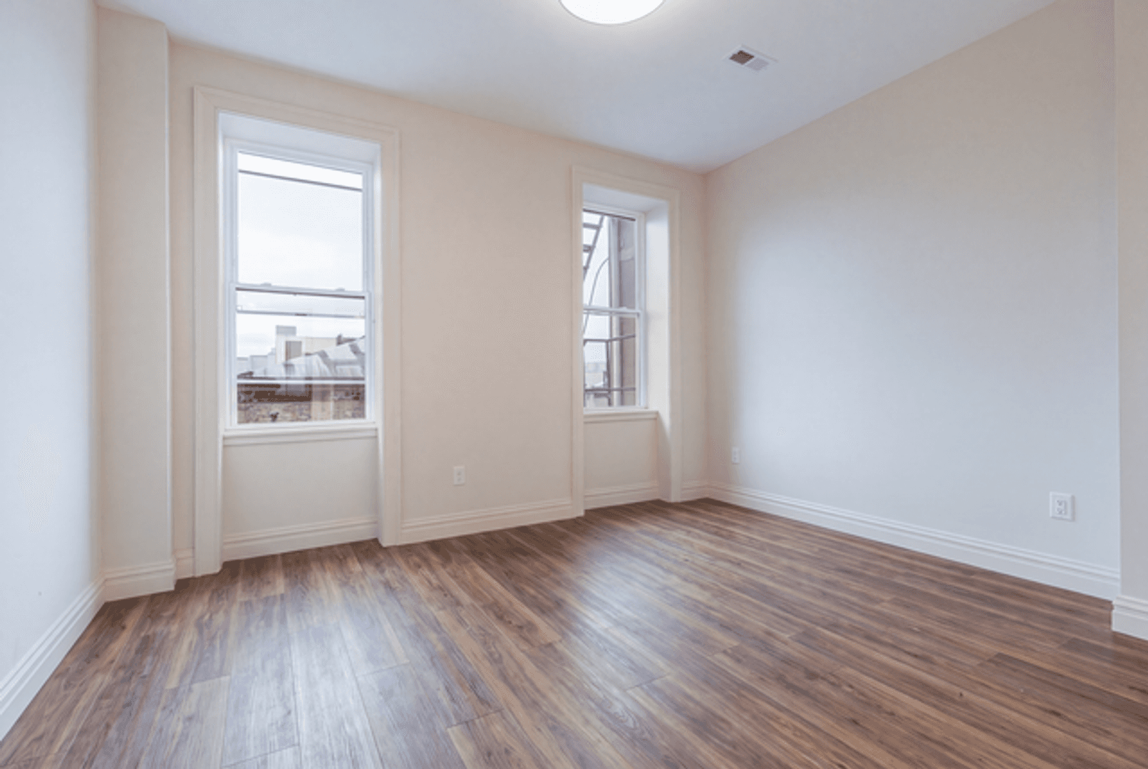 Philadelphia Apartment: 814 North Broad Street