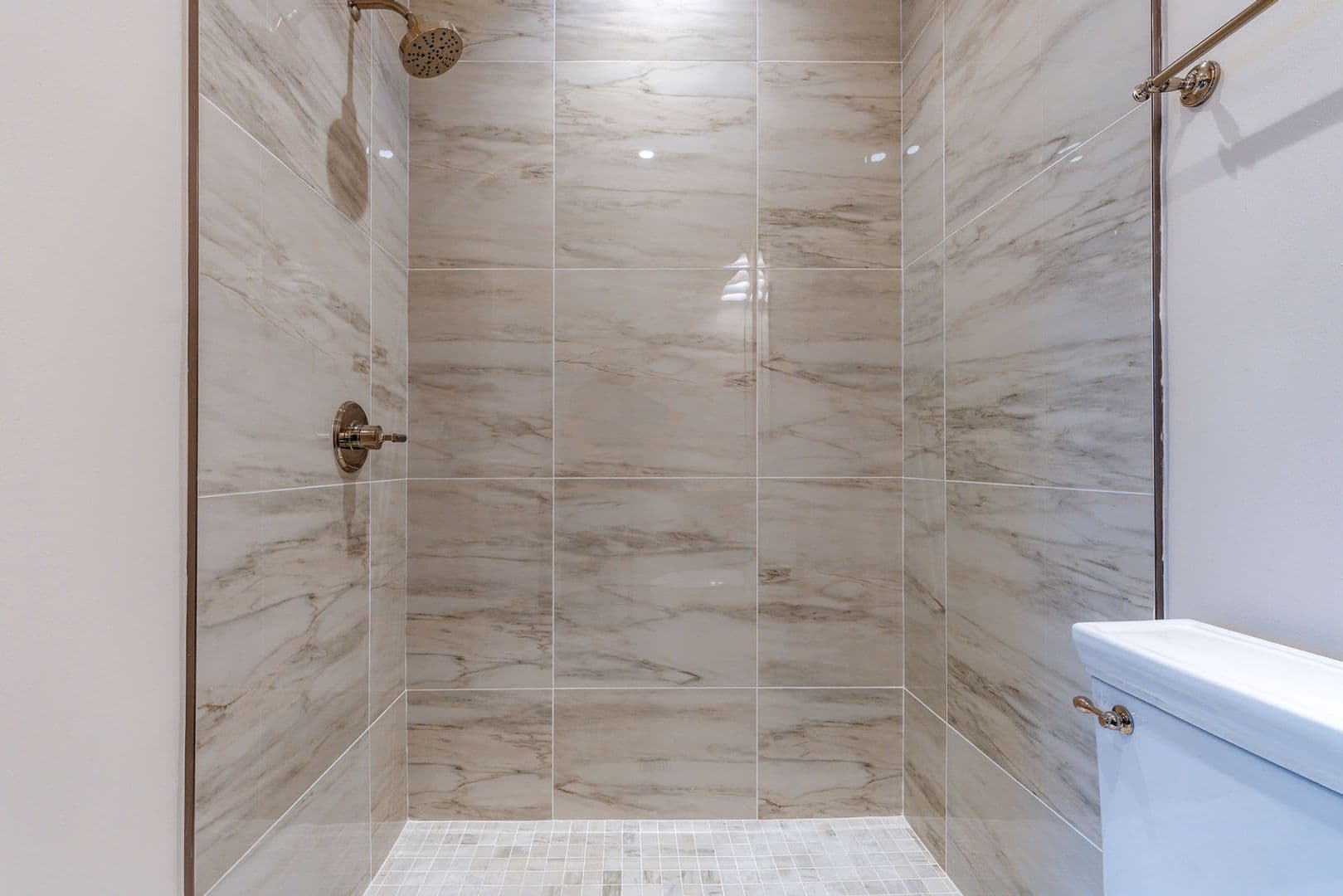 Philadelphia Apartment: 814 North Broad Street