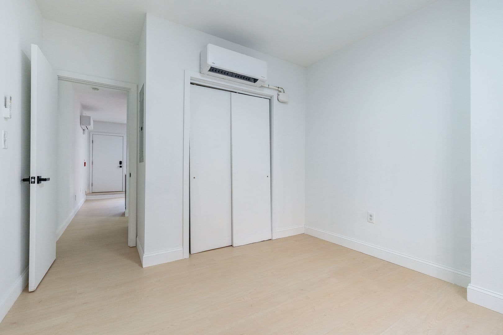 Philadelphia Apartment: 3003 W Glenwood Ave