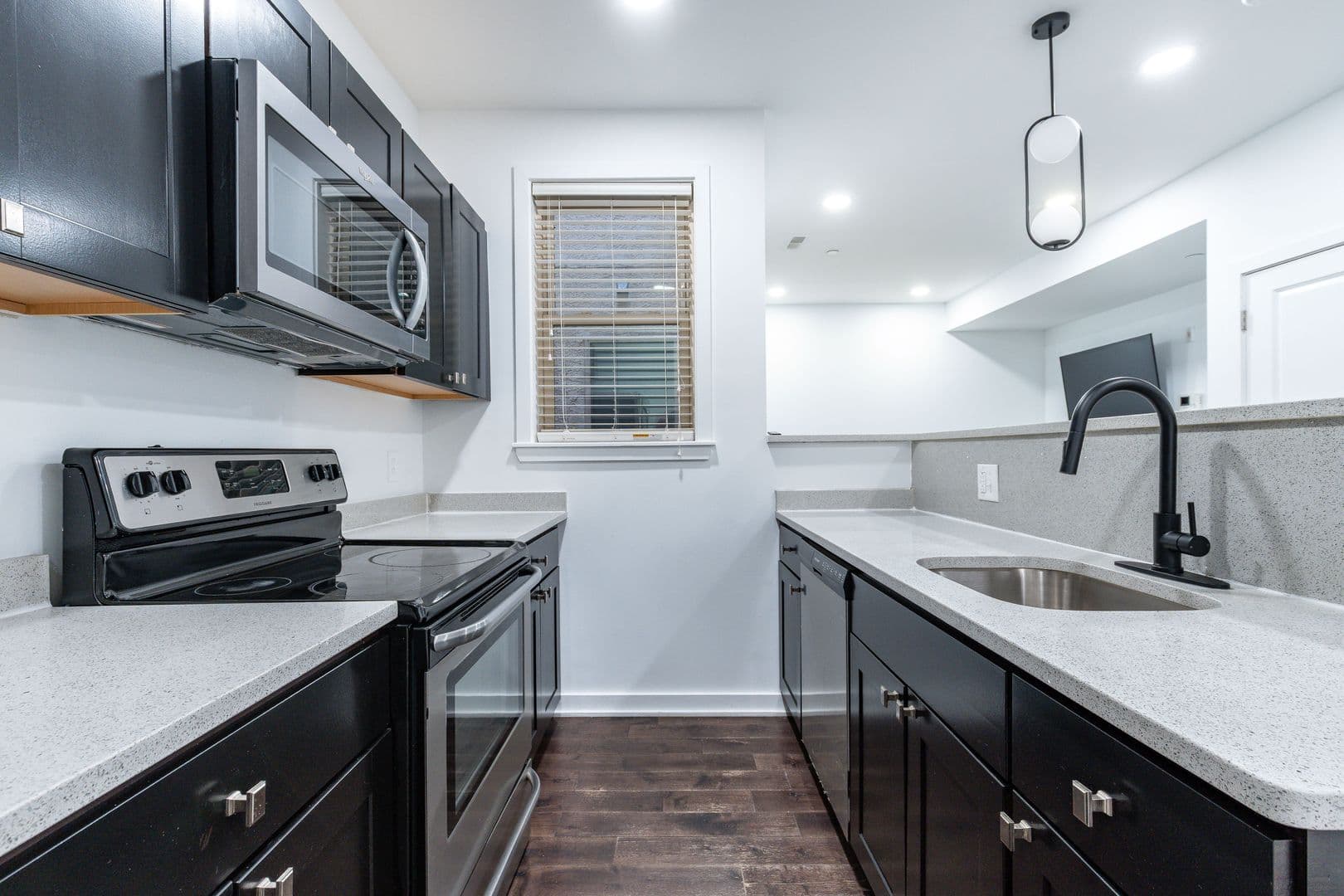 Philadelphia Apartment: 1407-09 N 15th St