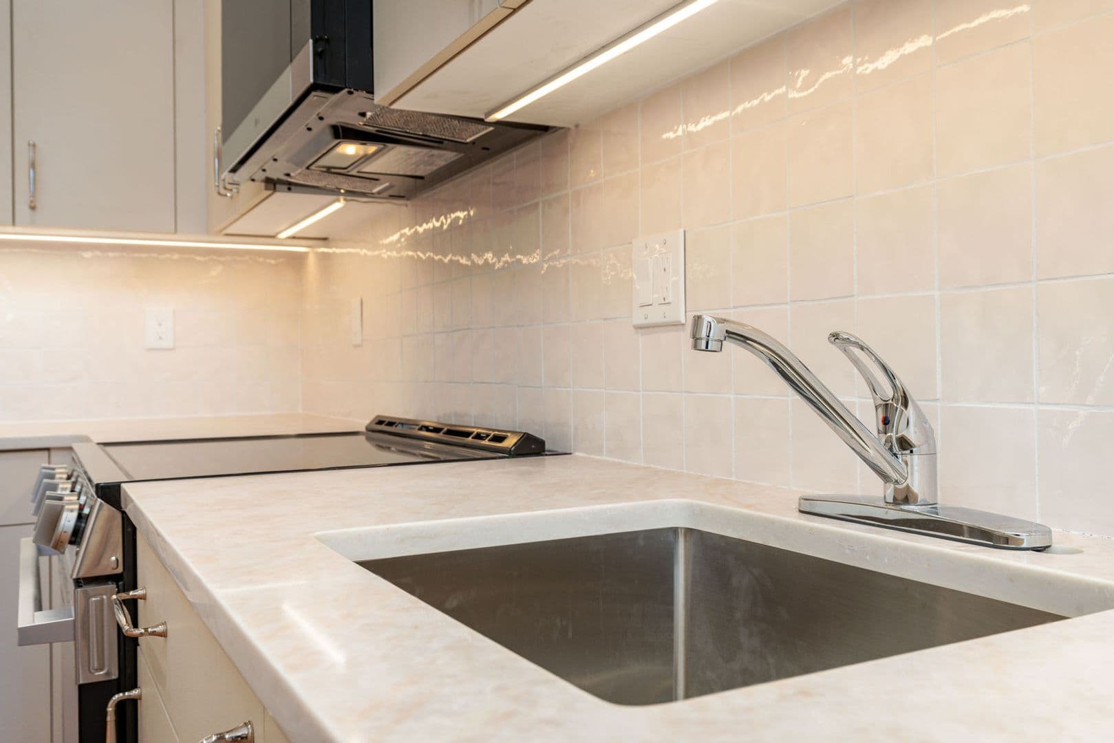 Philadelphia Apartment: 814 North Broad Street