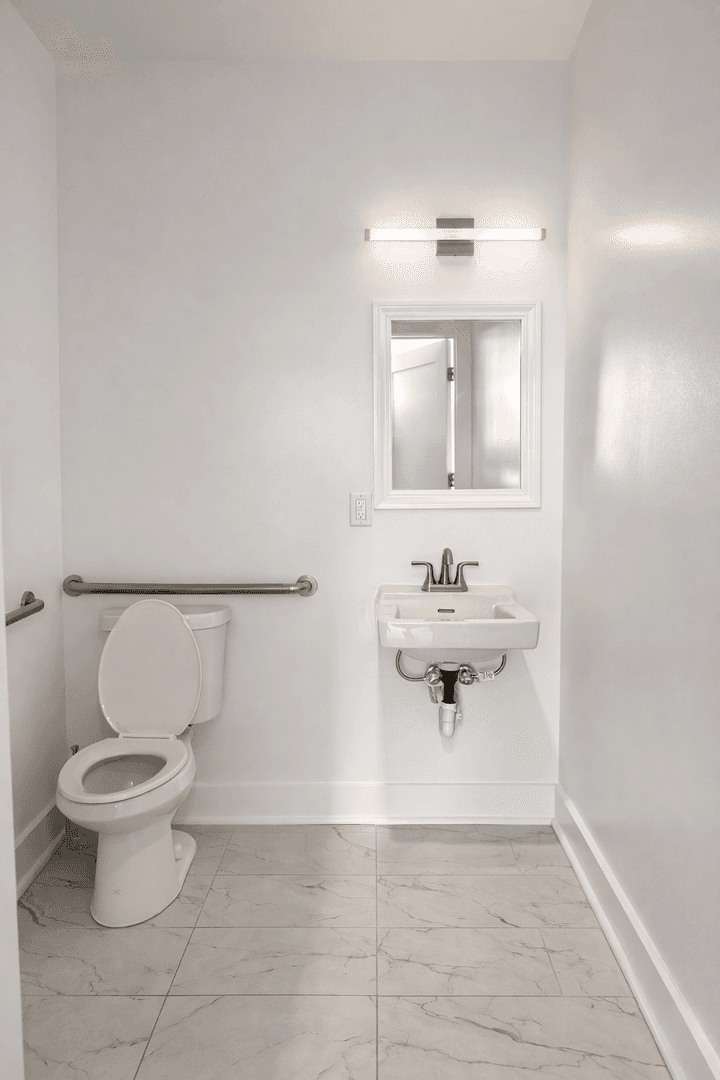 Philadelphia Apartment: 2206-2208 Ridge Ave