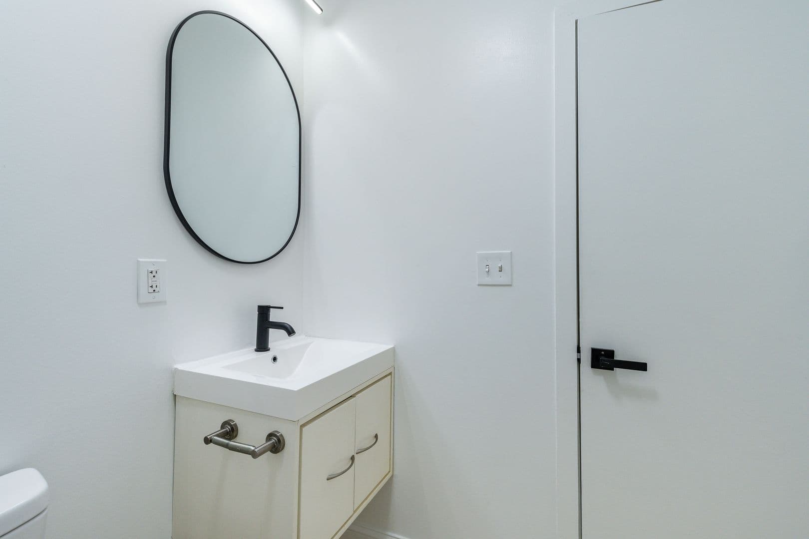Philadelphia Apartment: 3003 W Glenwood Ave