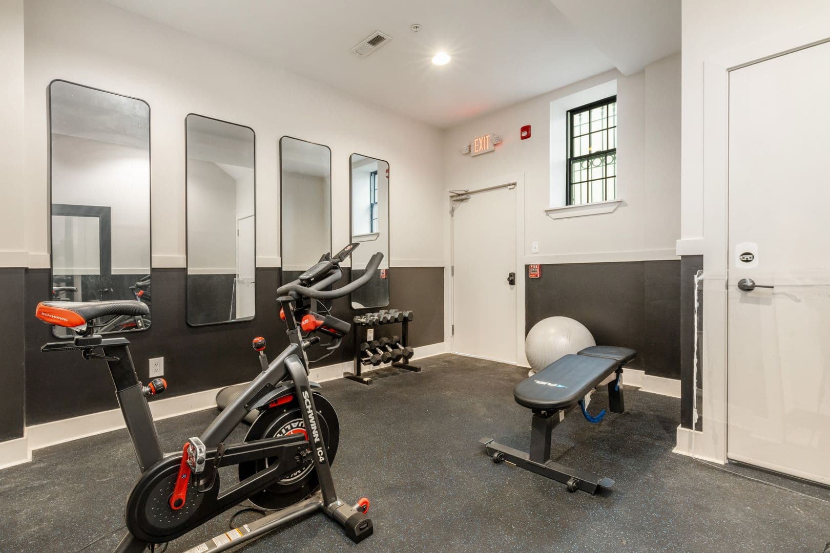 Philadelphia Apartment: 1837 N Gratz Street