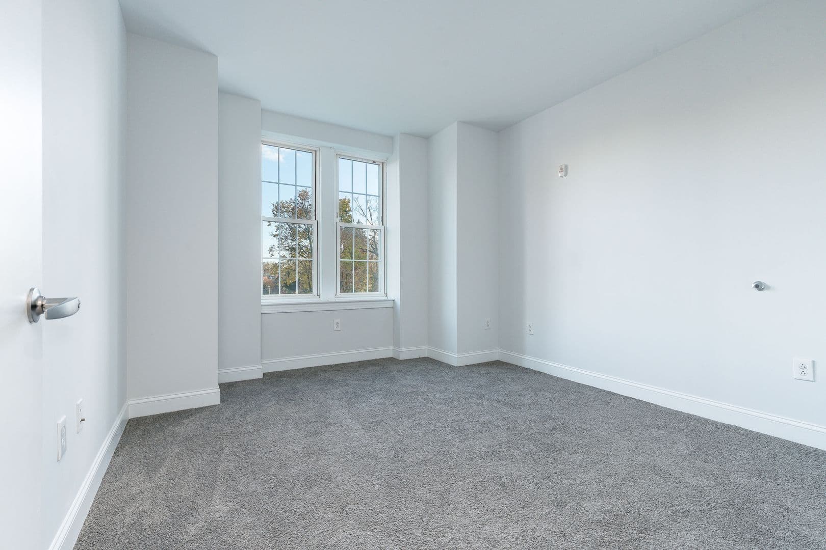 Penn Wynne Apartment: 18 E Lancaster Ave