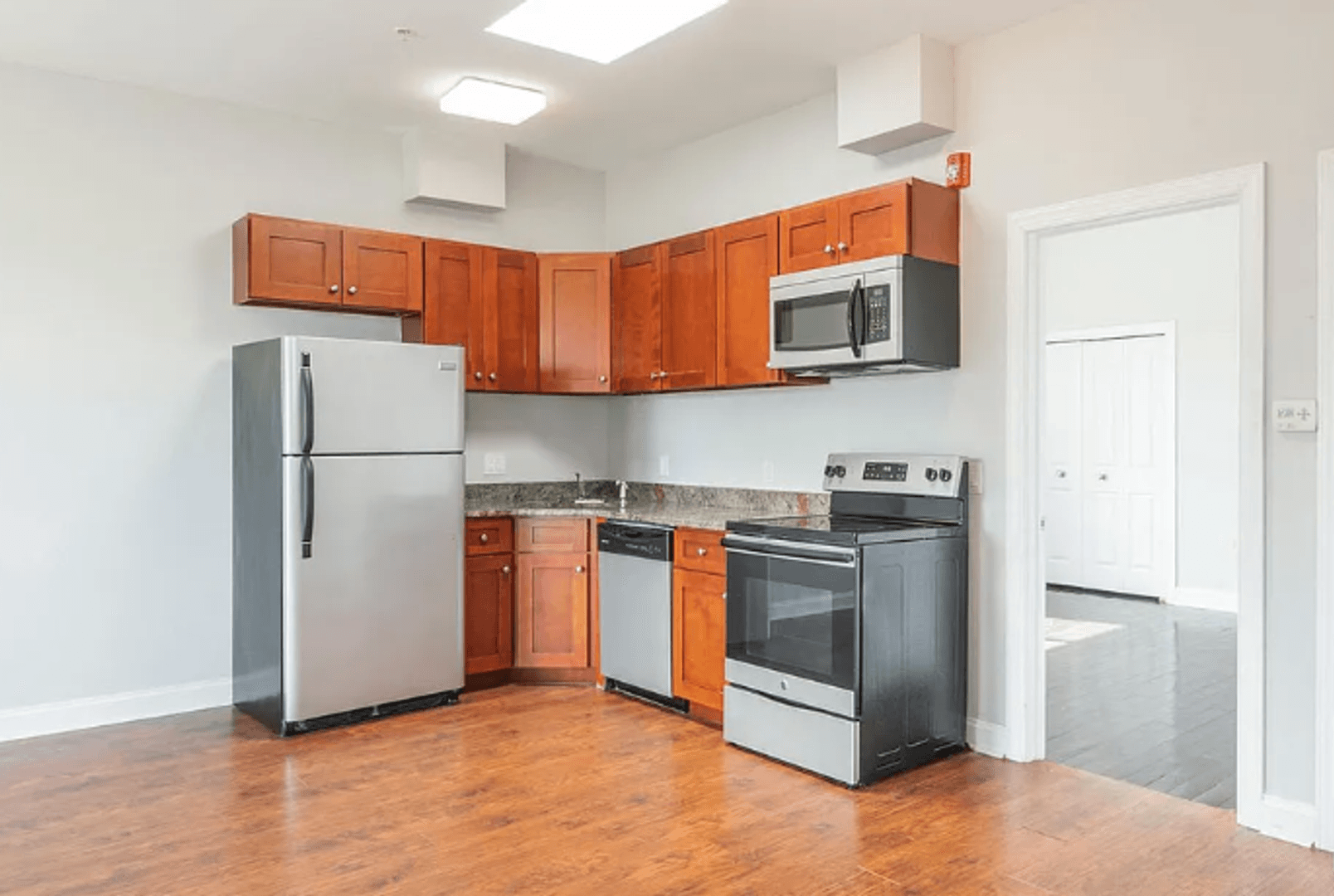Philadelphia Apartment: 1707 Master Street