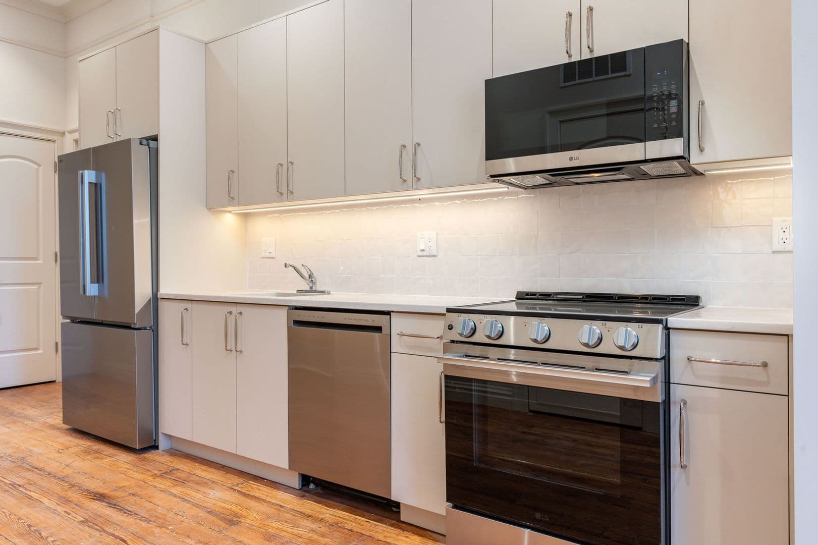 Philadelphia Apartment: 814 North Broad Street