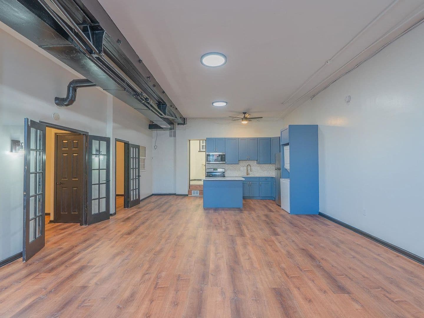 Philadelphia Apartment: 814 North Broad Street