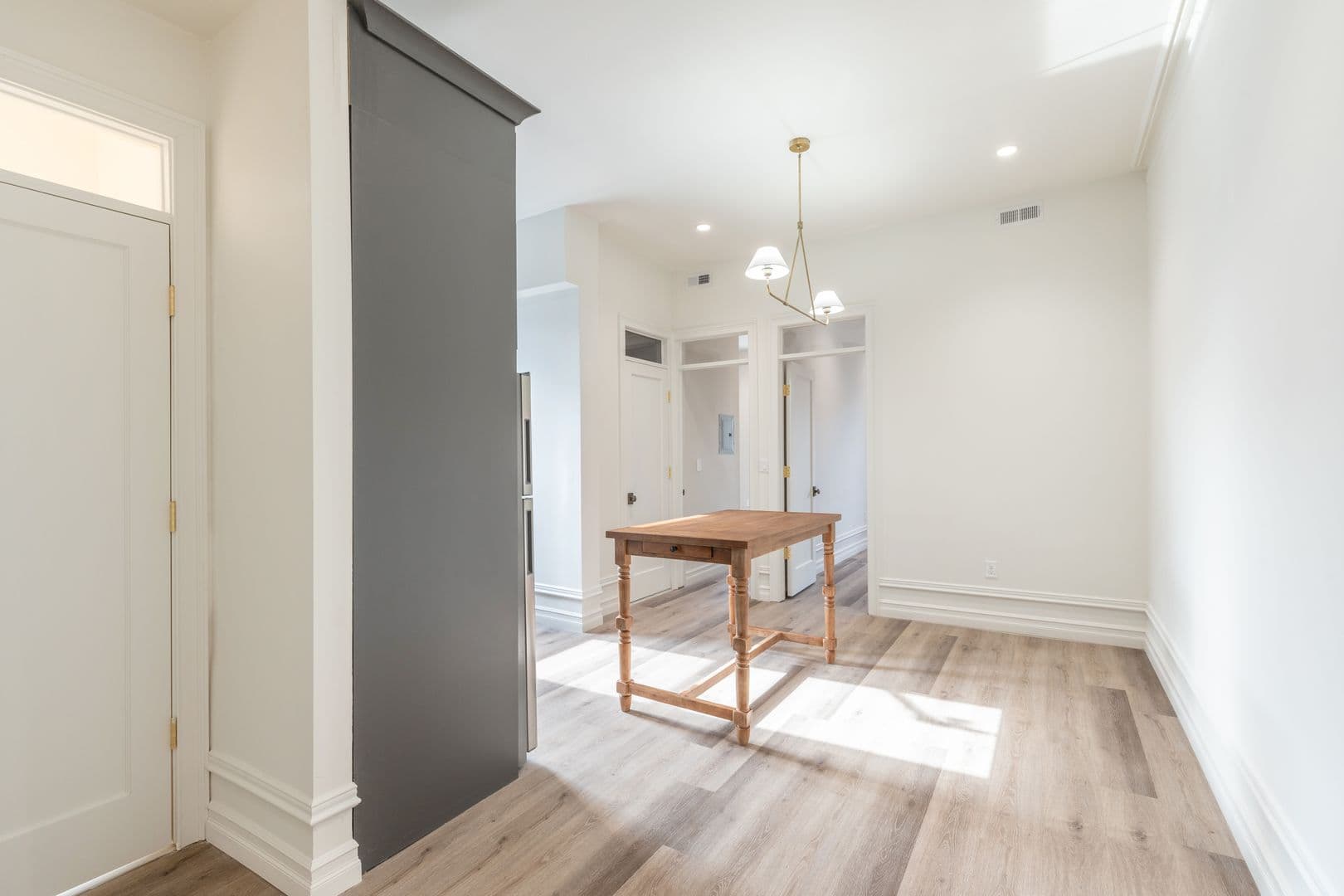 Philadelphia Apartment: 999 N 15th St