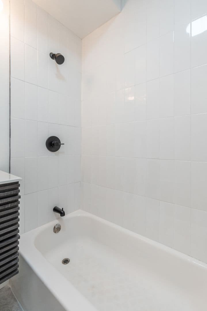 Philadelphia Apartment: 3003 W Glenwood Ave
