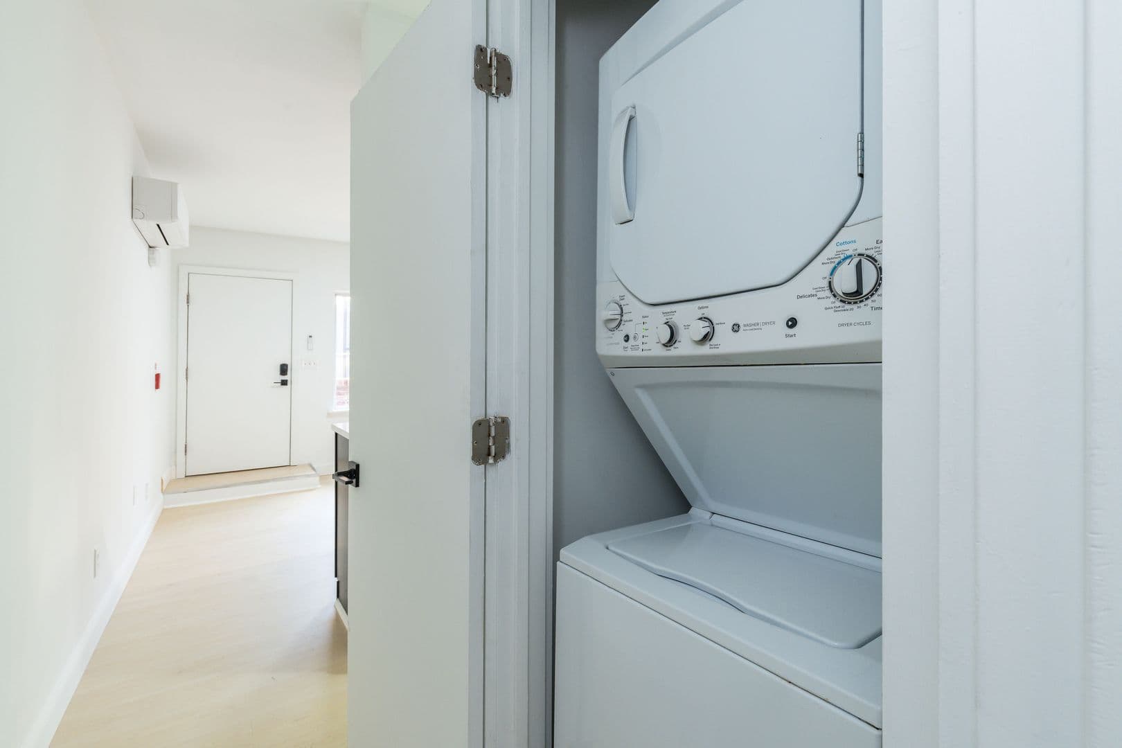 Philadelphia Apartment: 3003 W Glenwood Ave