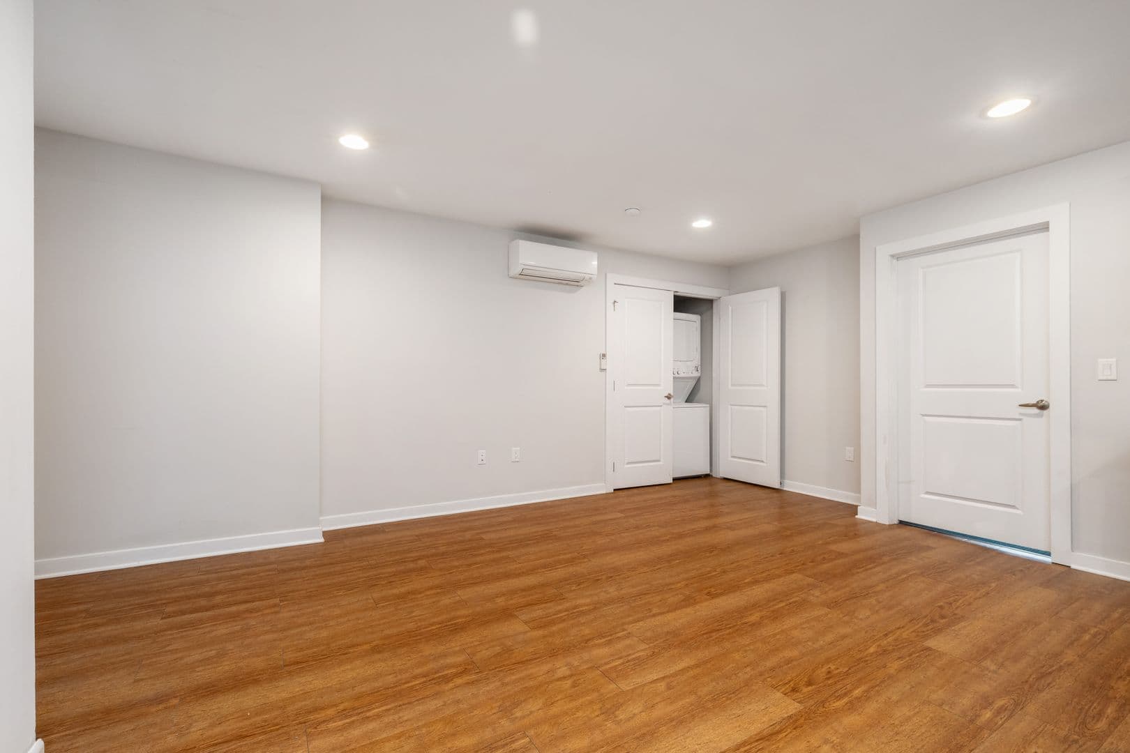 Philadelphia Townhome: 1221 Mt Vernon St