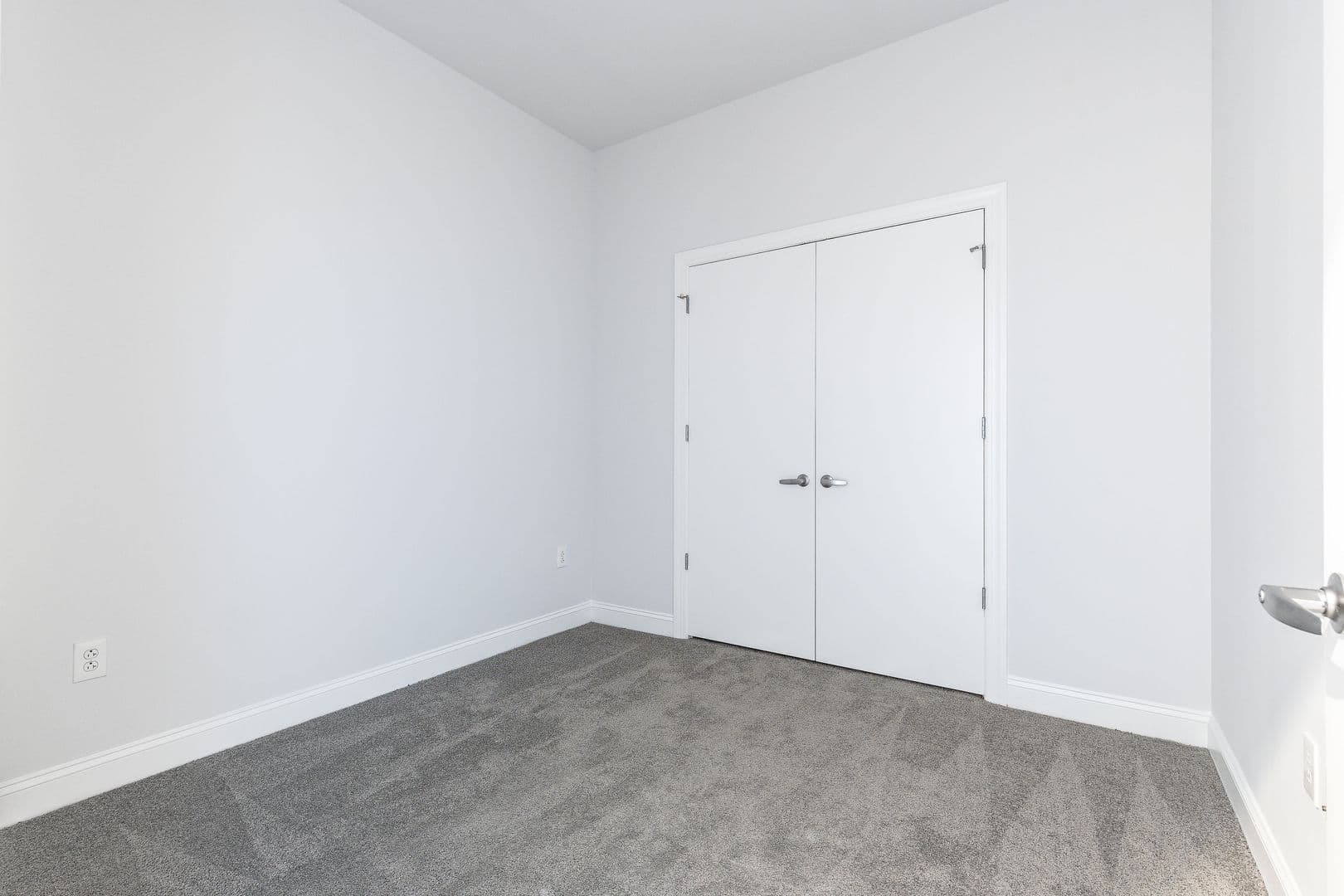 Penn Wynne Apartment: 18 E Lancaster Ave
