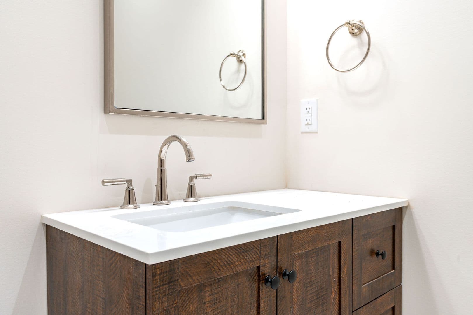 Philadelphia Apartment: 814 North Broad Street