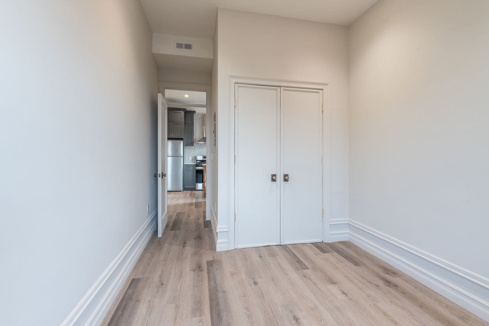 Philadelphia Apartment: 999 N 15th St