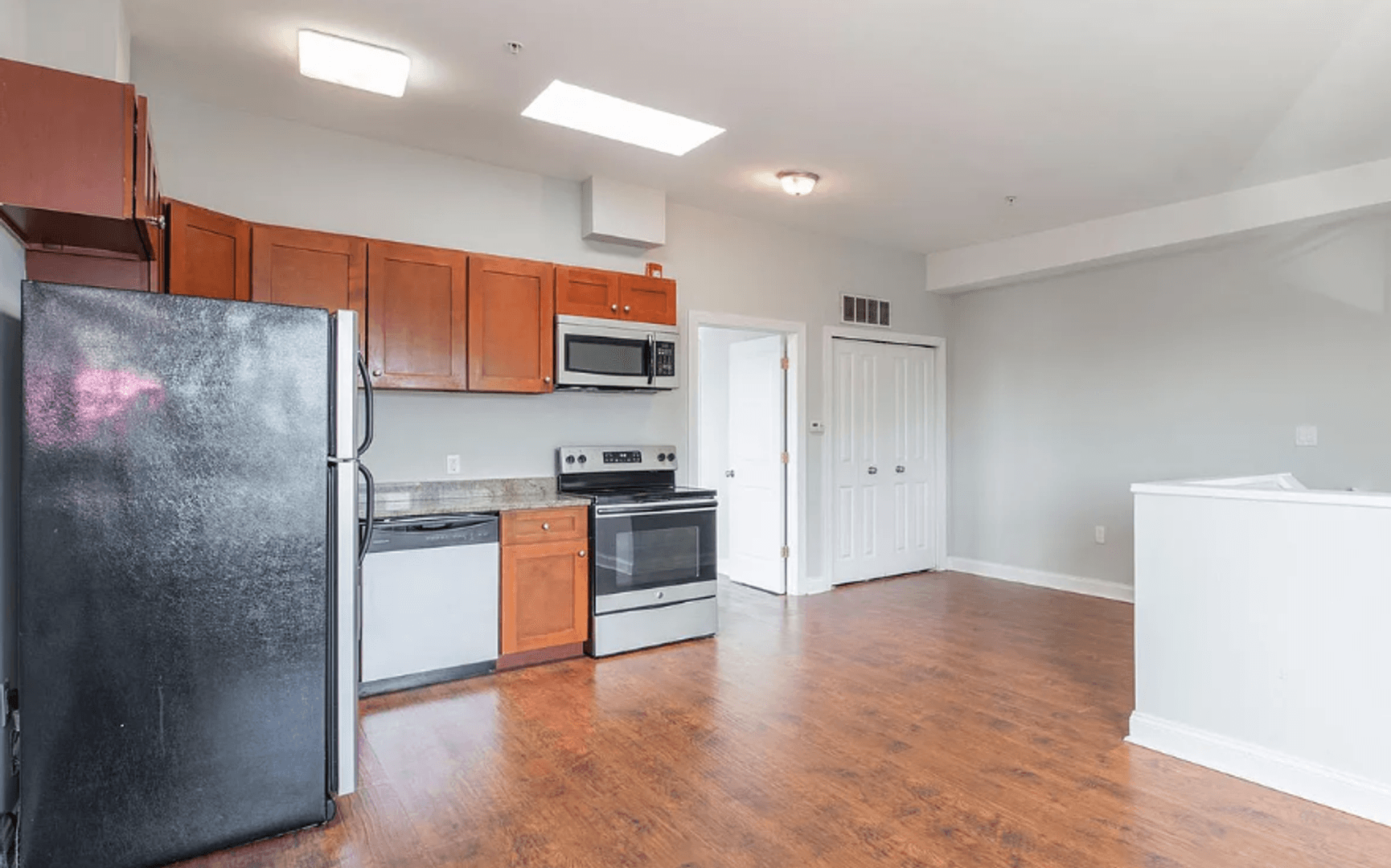 Philadelphia Apartment: 1707 Master Street