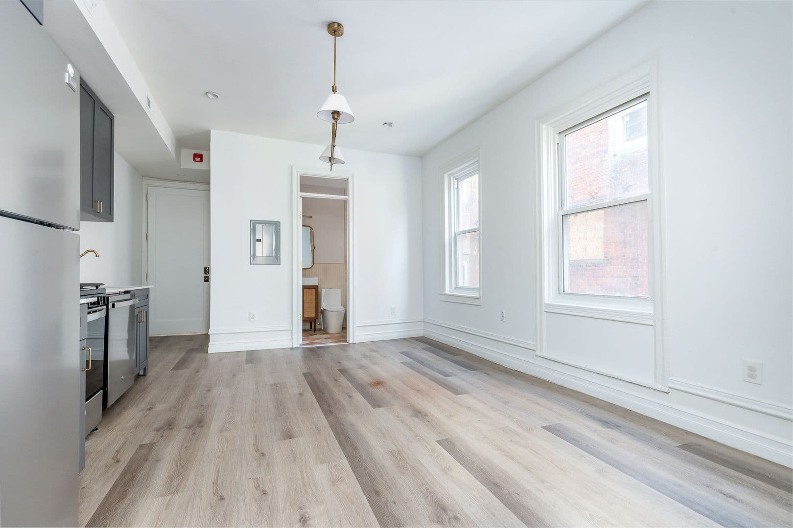 Philadelphia Apartment: 999 N 15th St