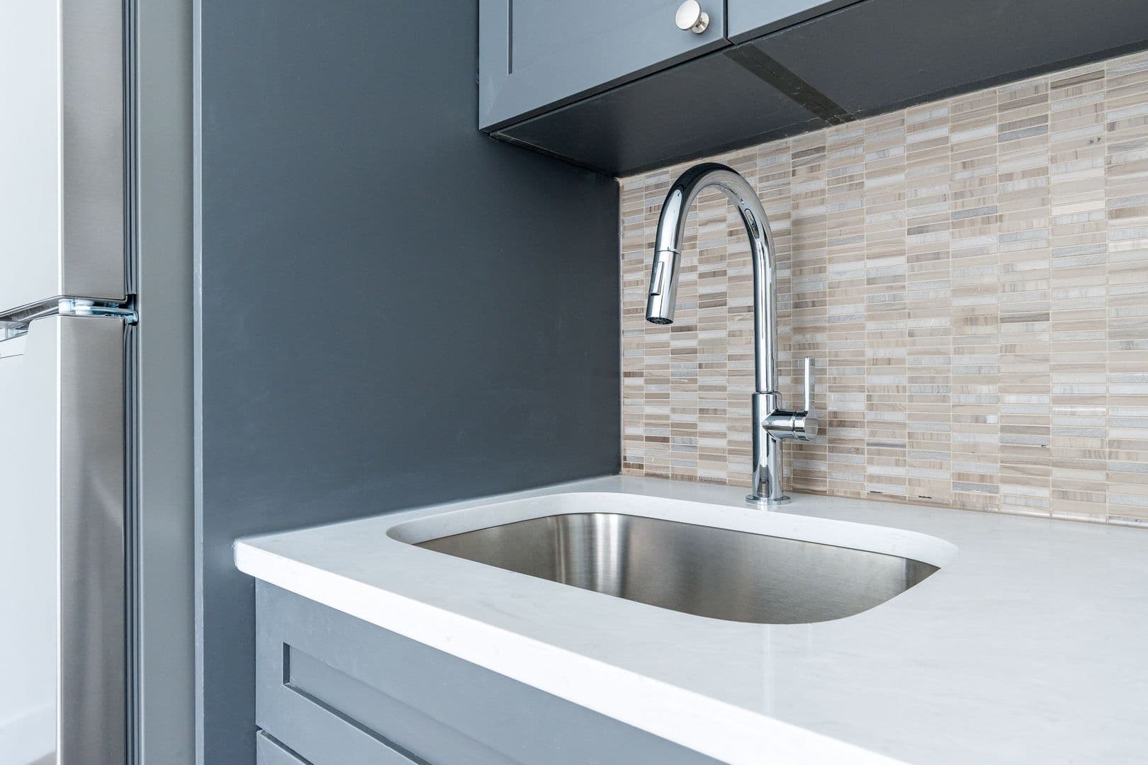Philadelphia Apartment: 999 N 15th St