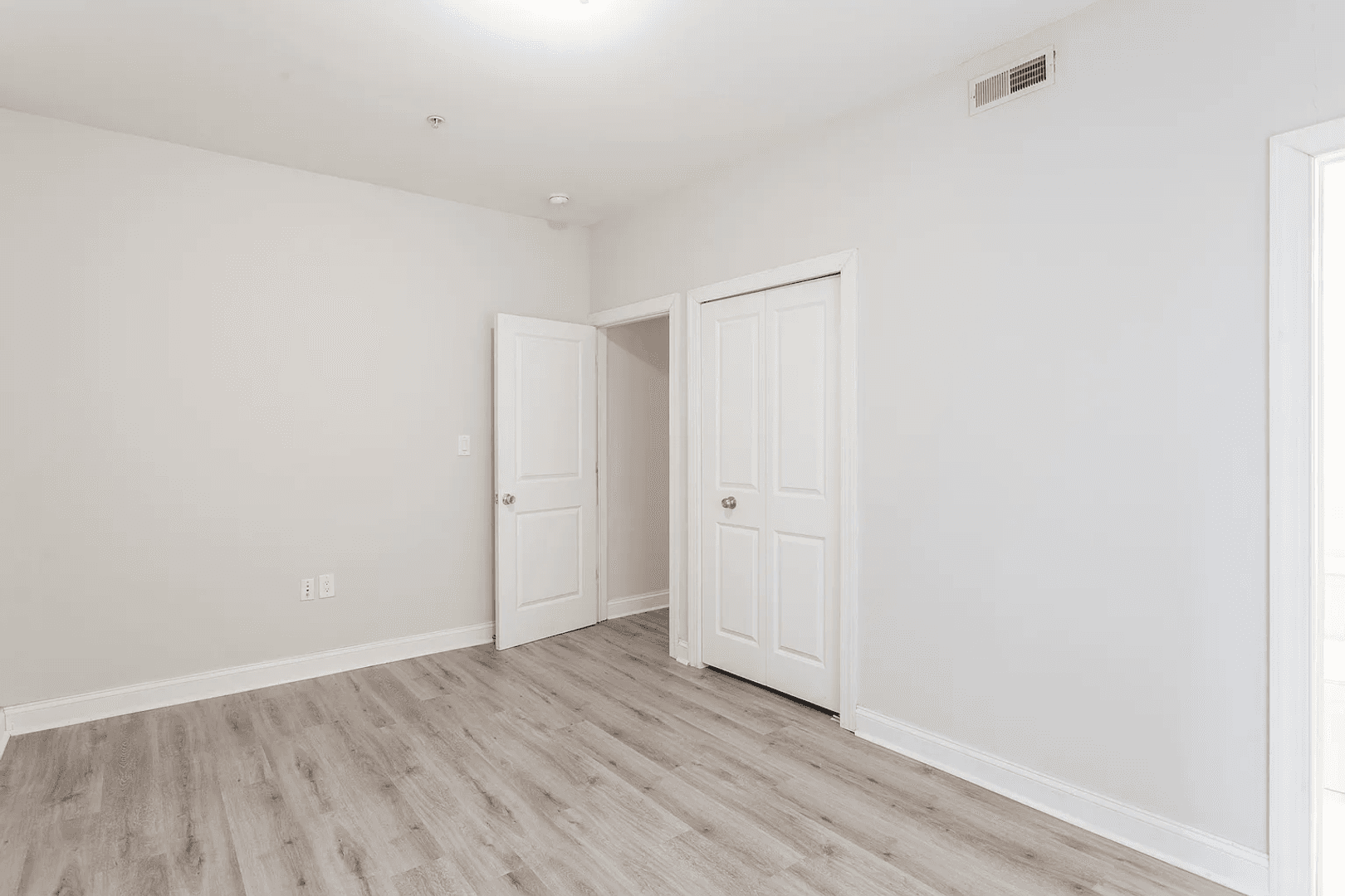 Philadelphia Apartment: 1707 Master Street