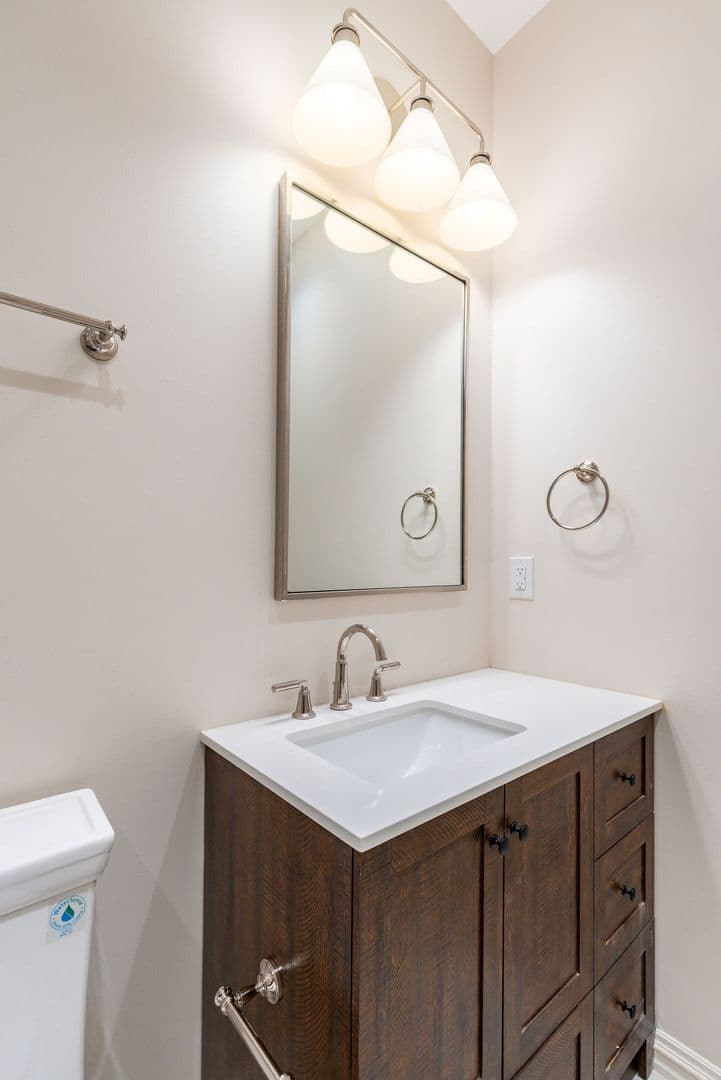 Philadelphia Apartment: 814 North Broad Street
