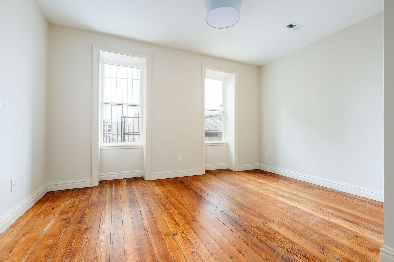 Philadelphia Apartment: 814 North Broad Street