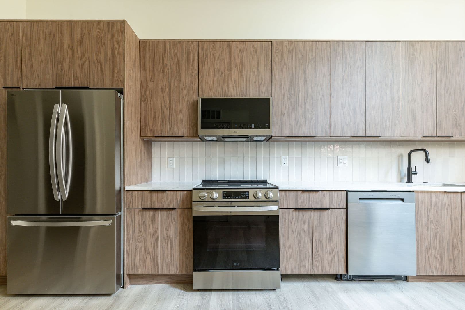 Philadelphia Apartment: 3003 W Glenwood Ave