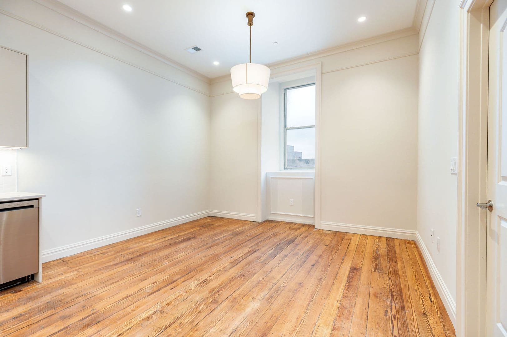 Philadelphia Apartment: 814 North Broad Street