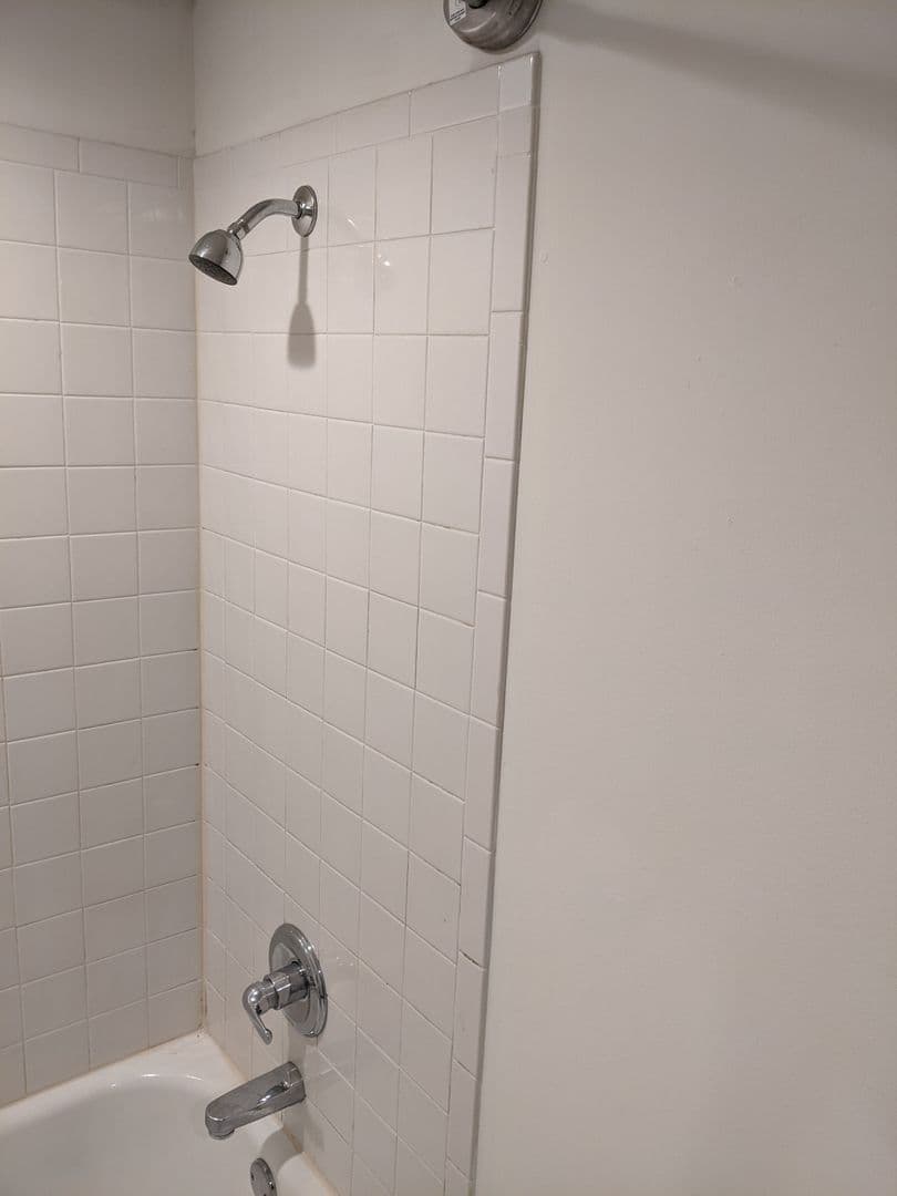 Philadelphia Apartment: 641 N 15th ST