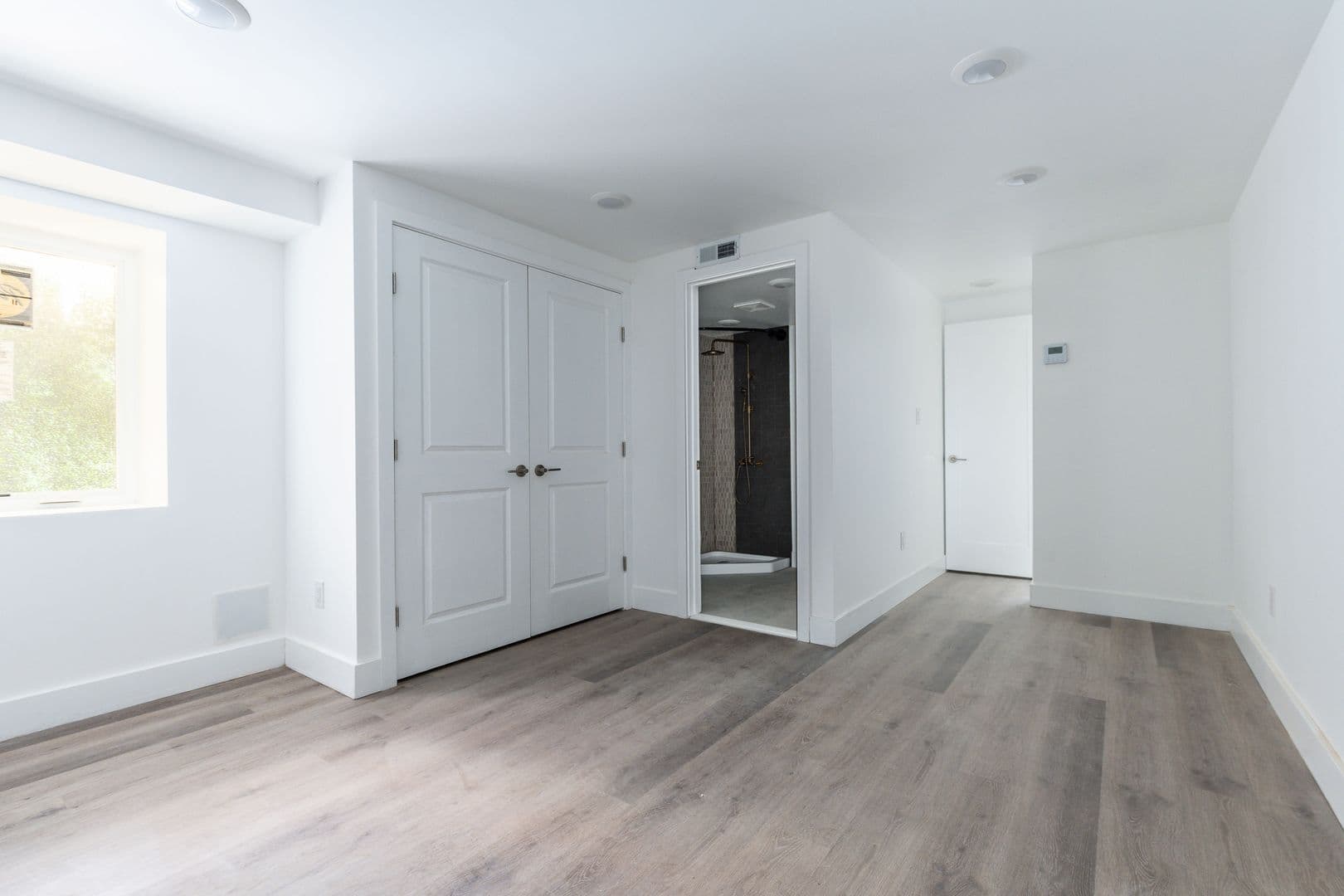 Philadelphia Apartment: 999 N 15th St