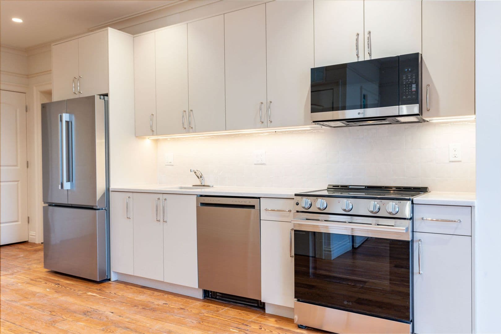 Philadelphia Apartment: 814 North Broad Street