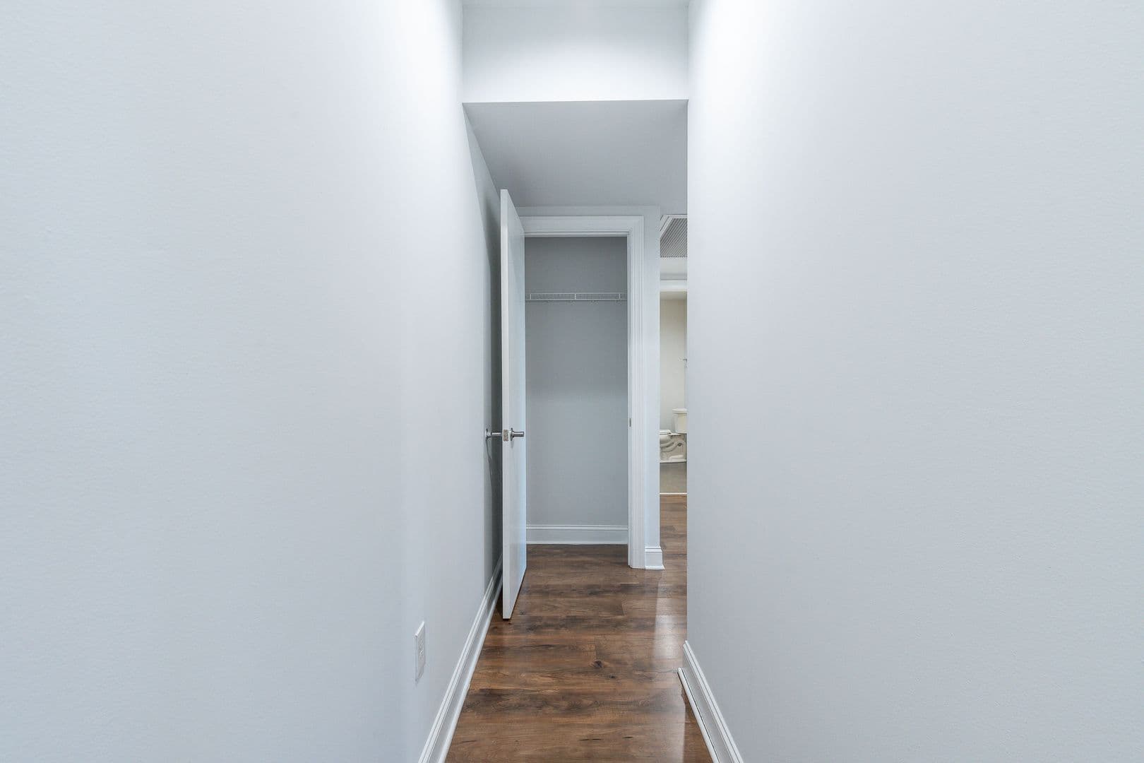 Penn Wynne Apartment: 18 E Lancaster Ave