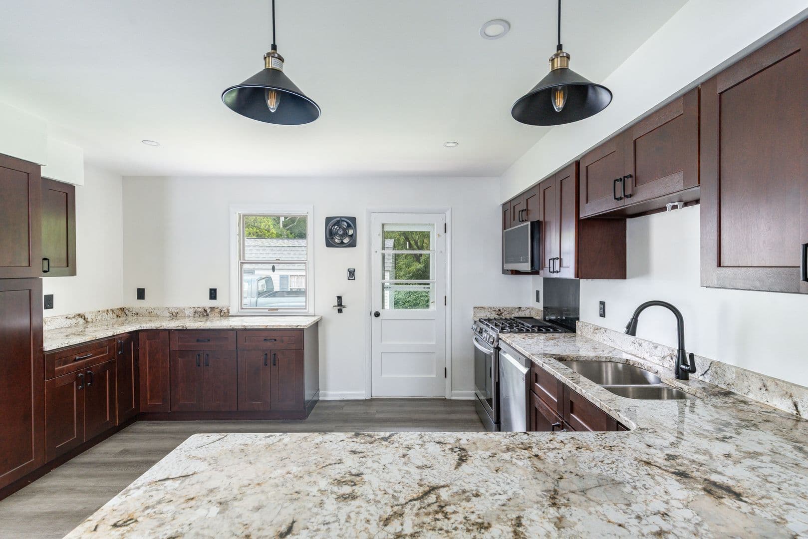 Drexel Hill House: 518 Bloomfield Ave