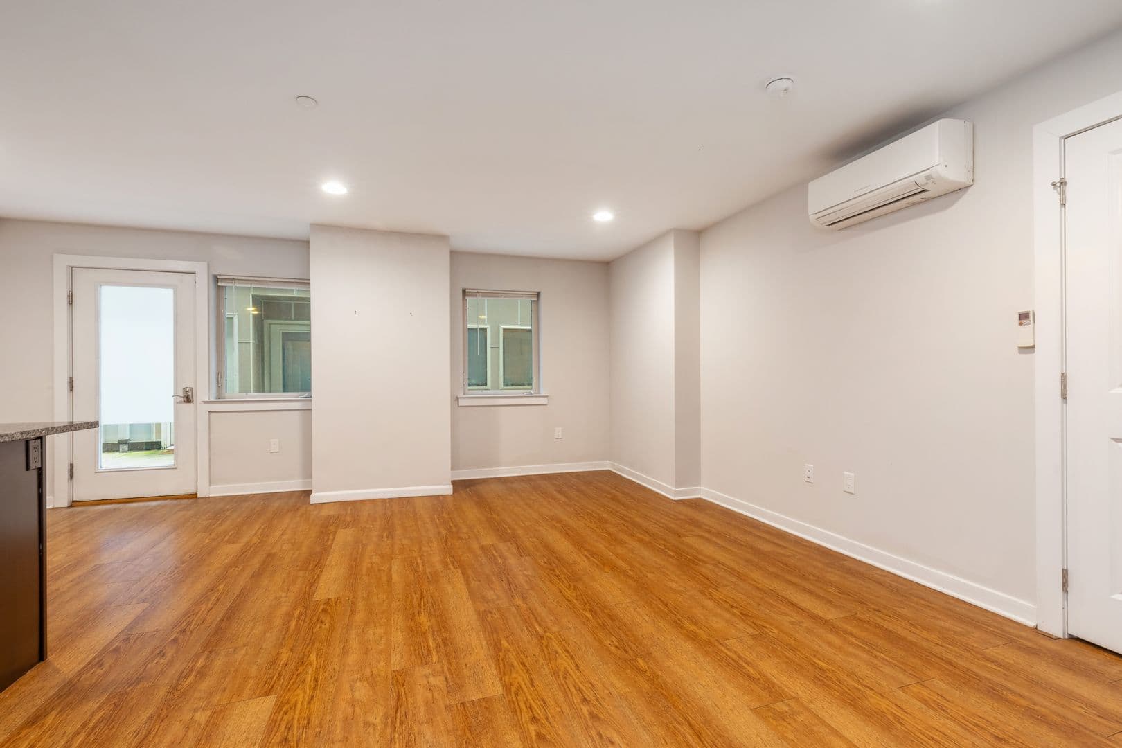 Philadelphia Townhome: 1221 Mt Vernon St