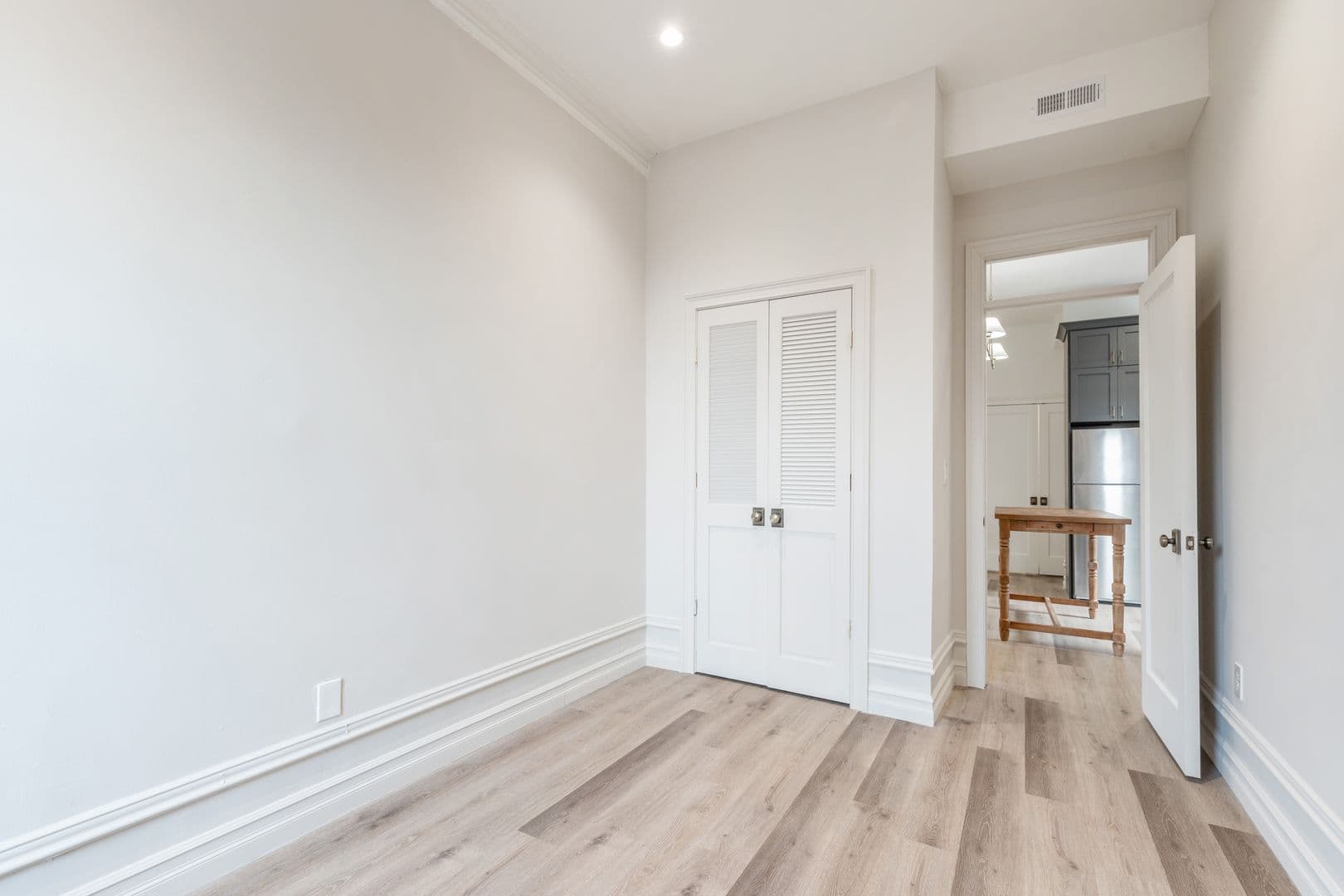 Philadelphia Apartment: 999 N 15th St
