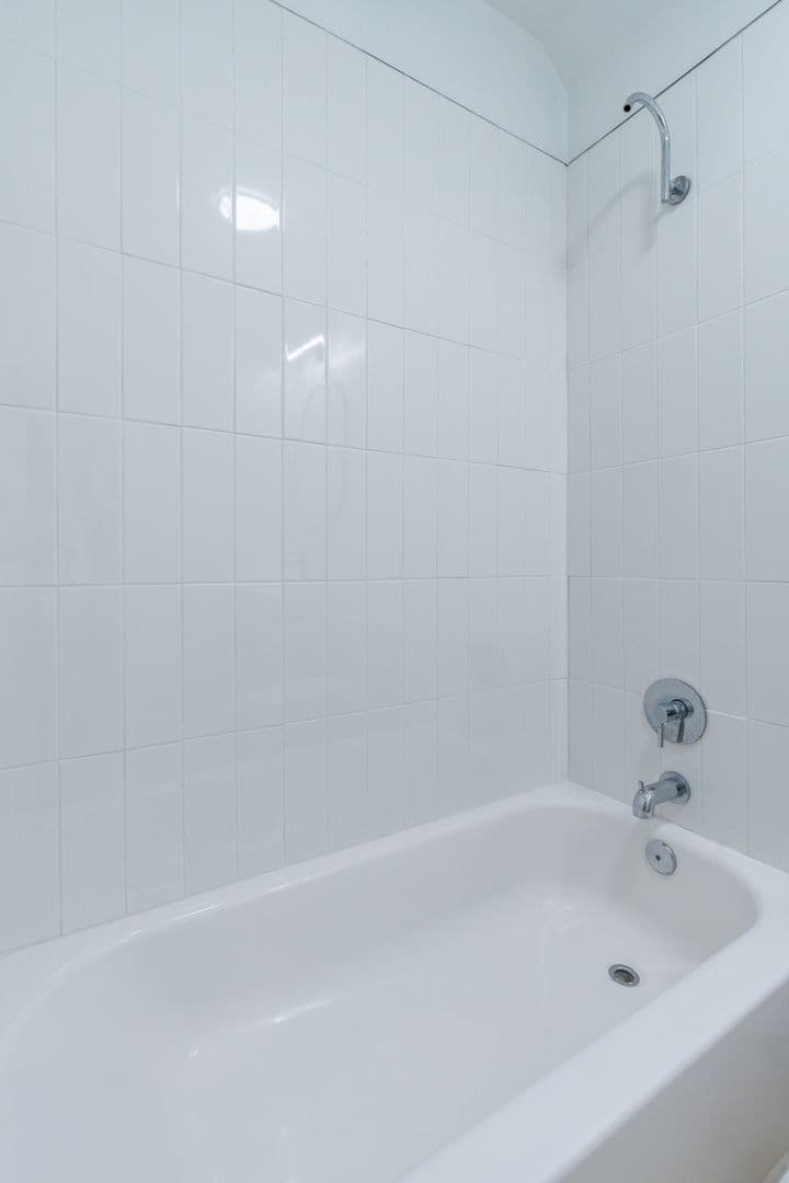 Philadelphia Apartment: 3003 W Glenwood Ave