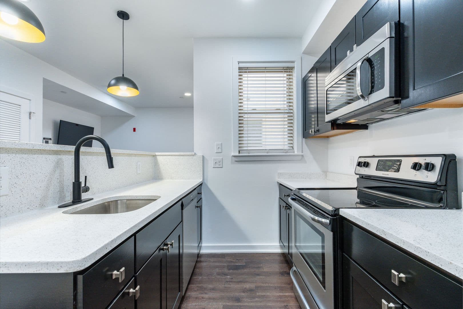 Philadelphia Apartment: 1407-09 N 15th St