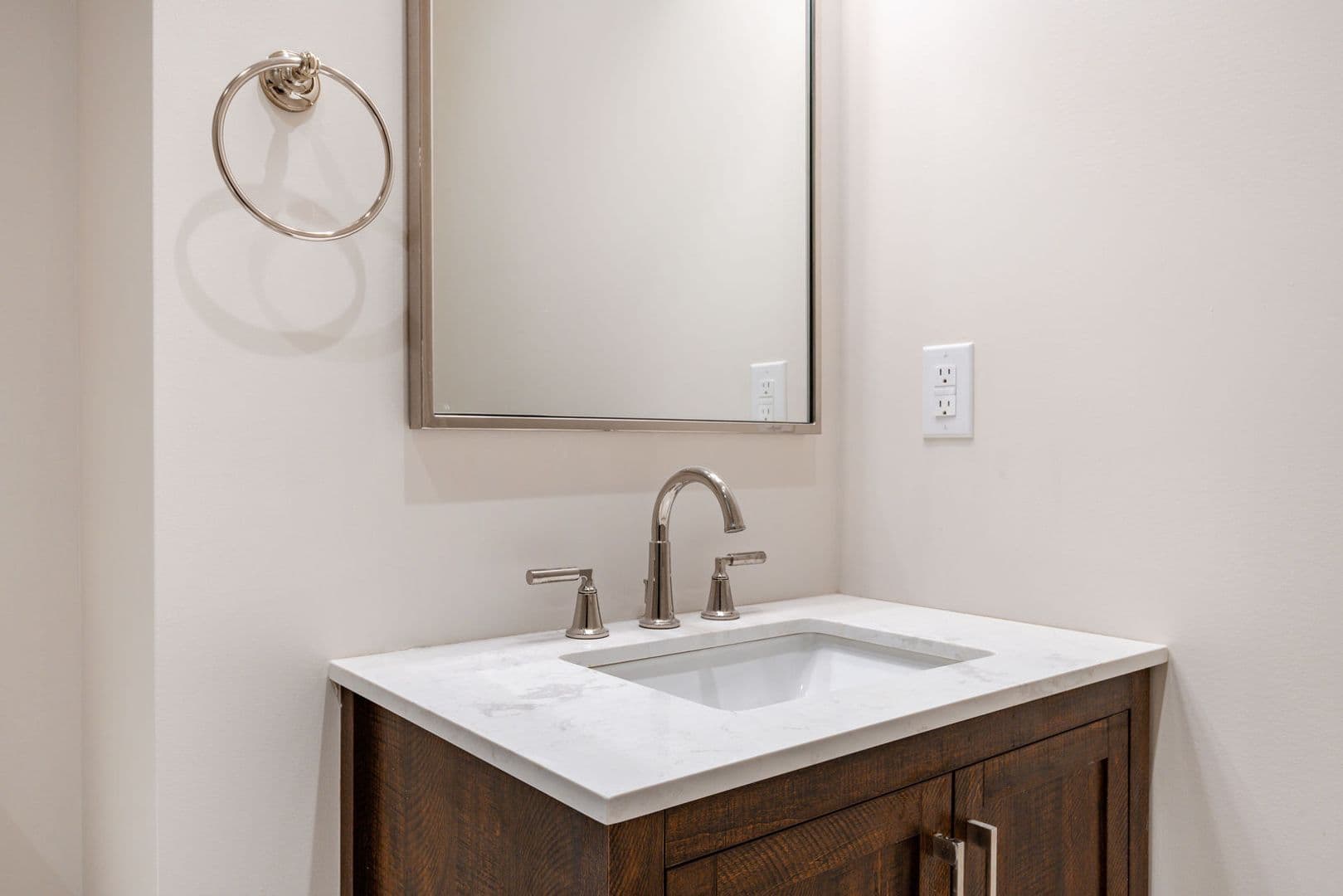 Philadelphia Apartment: 814 North Broad Street