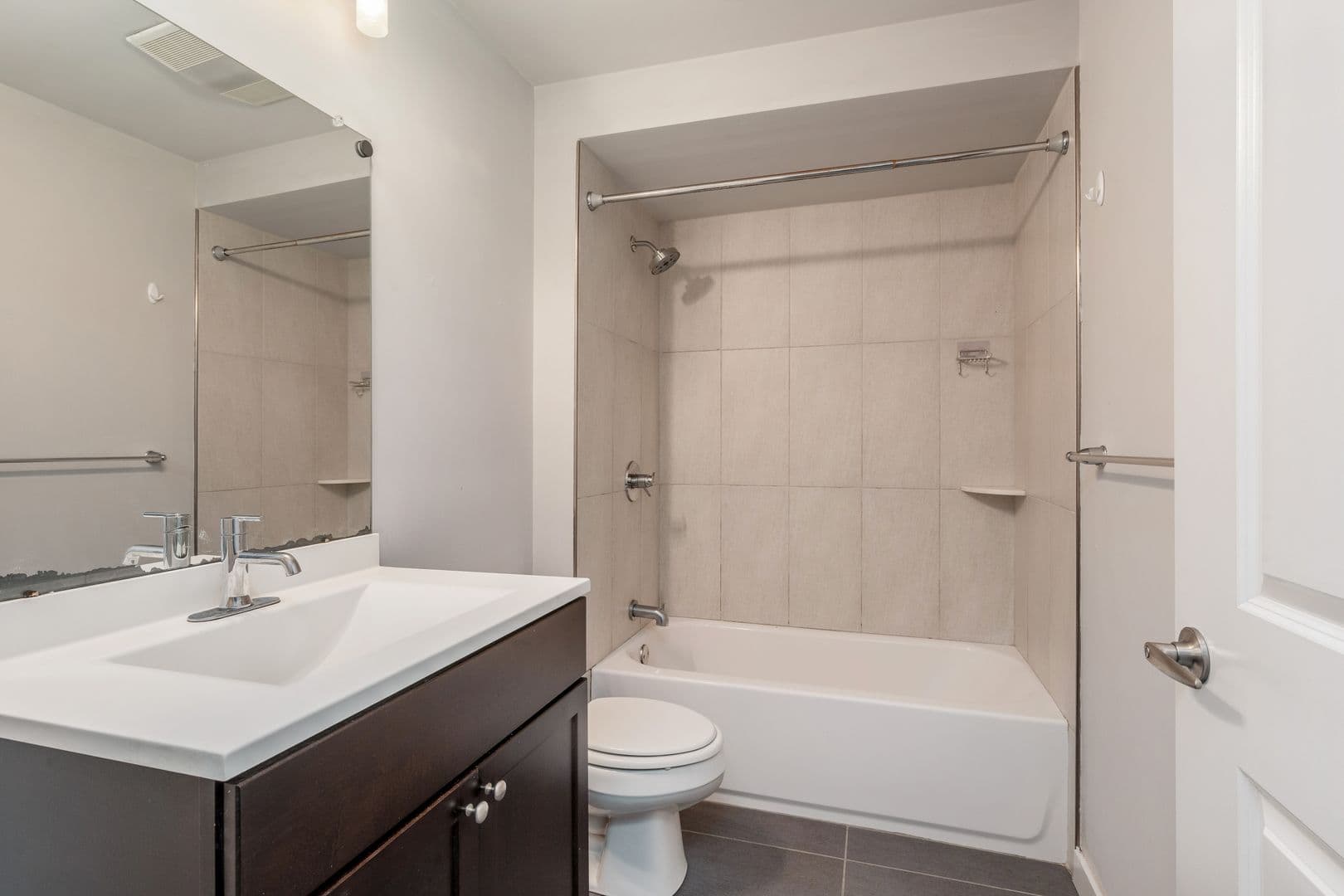 Philadelphia Townhome: 1221 Mt Vernon St