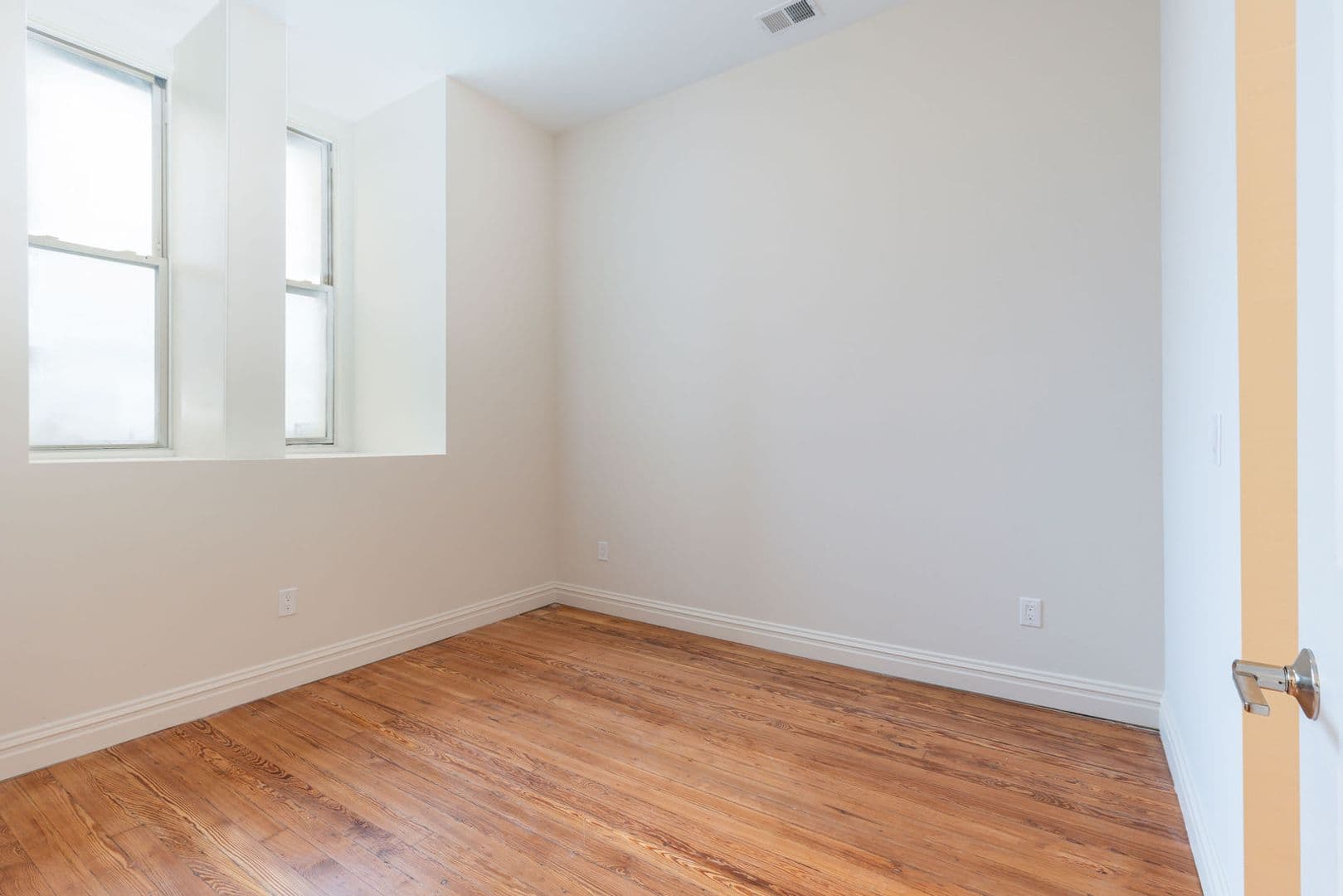 Philadelphia Apartment: 814 North Broad Street