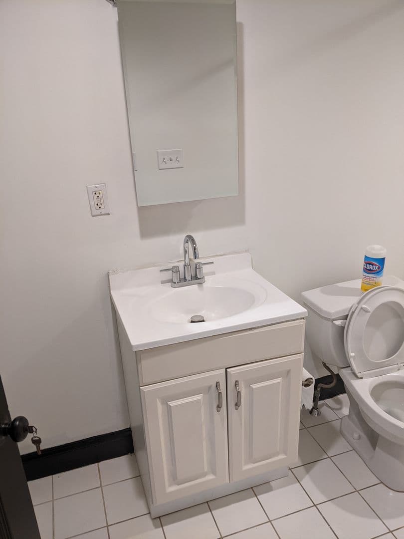 Philadelphia Apartment: 641 N 15th ST