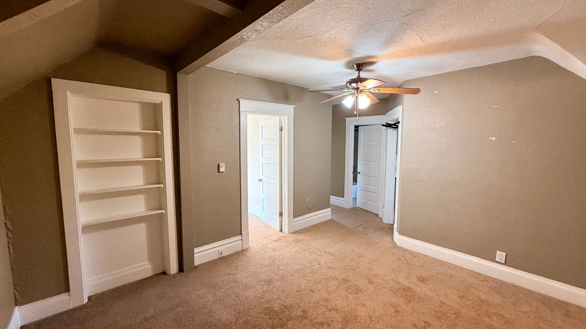 Cheyenne Apartment: 710 E 20th St