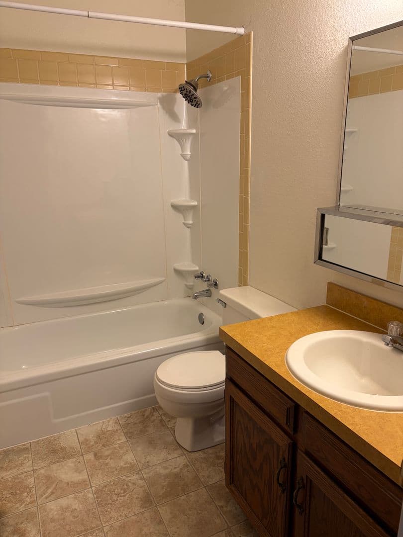 Cheyenne Apartment: 1200 Taft Ave