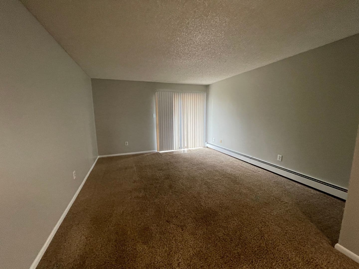 Cheyenne Apartment: 4809 E 13th St