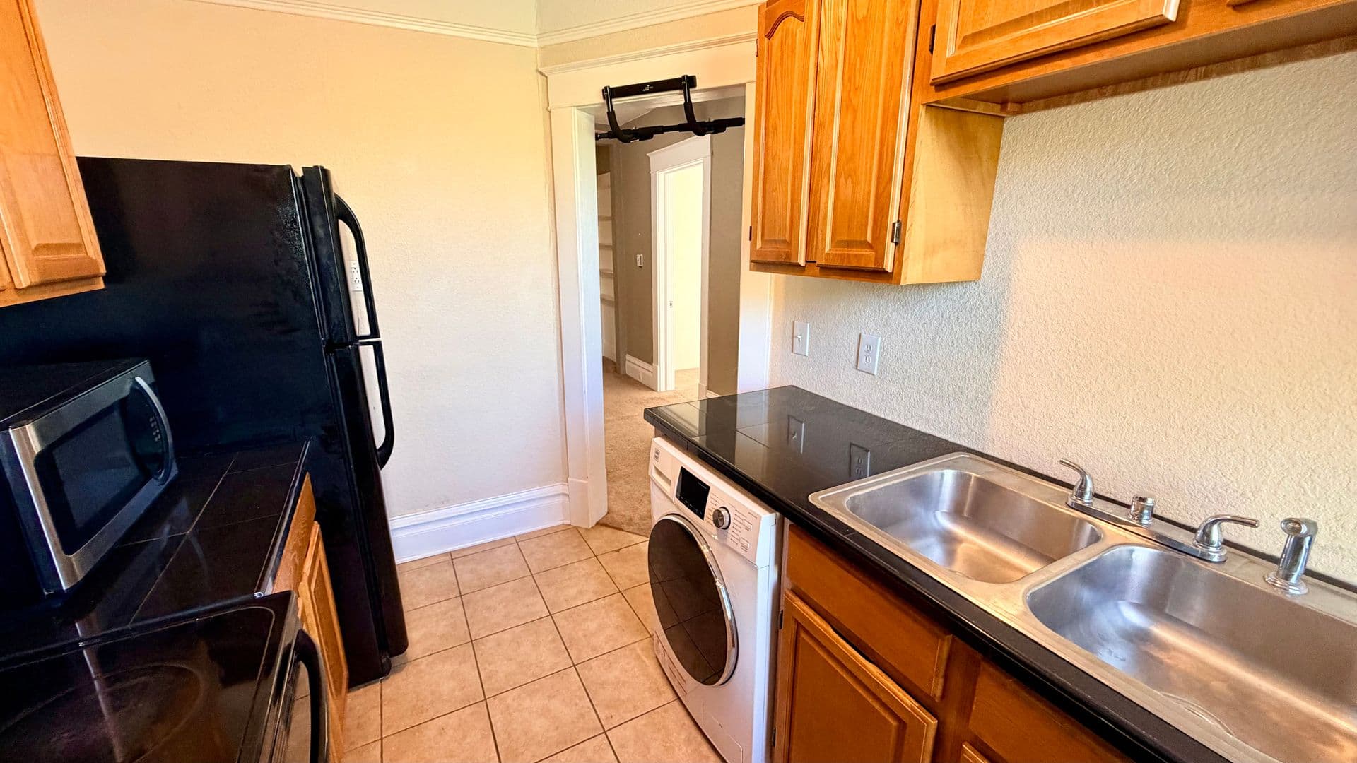Cheyenne Apartment: 710 E 20th St