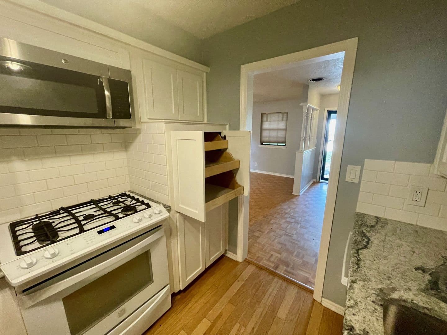 Norman House: 1626 Beverly Hills St