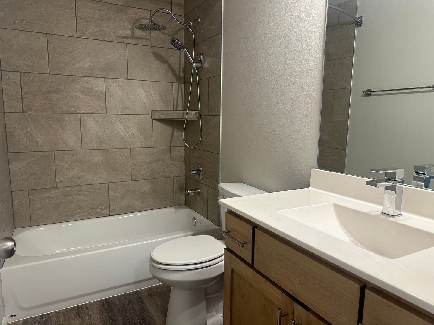 Collinsville House: 12407 N 132nd E Ave
