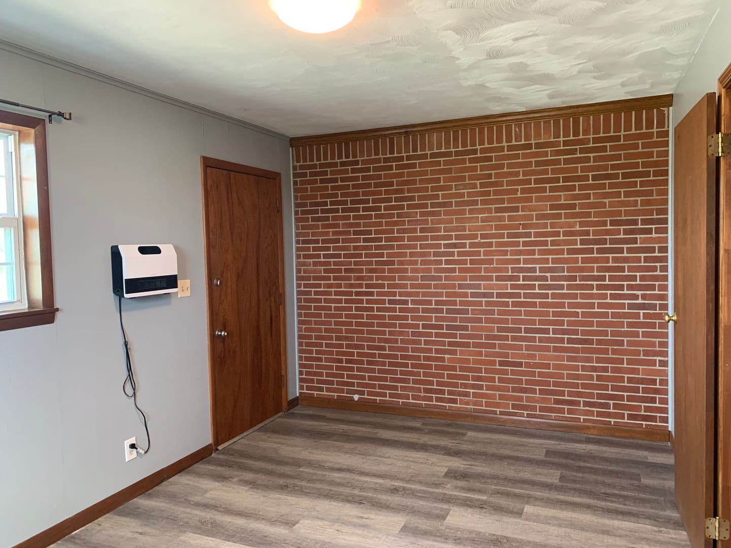 Collinsville House: 12334 N 177th E Ave